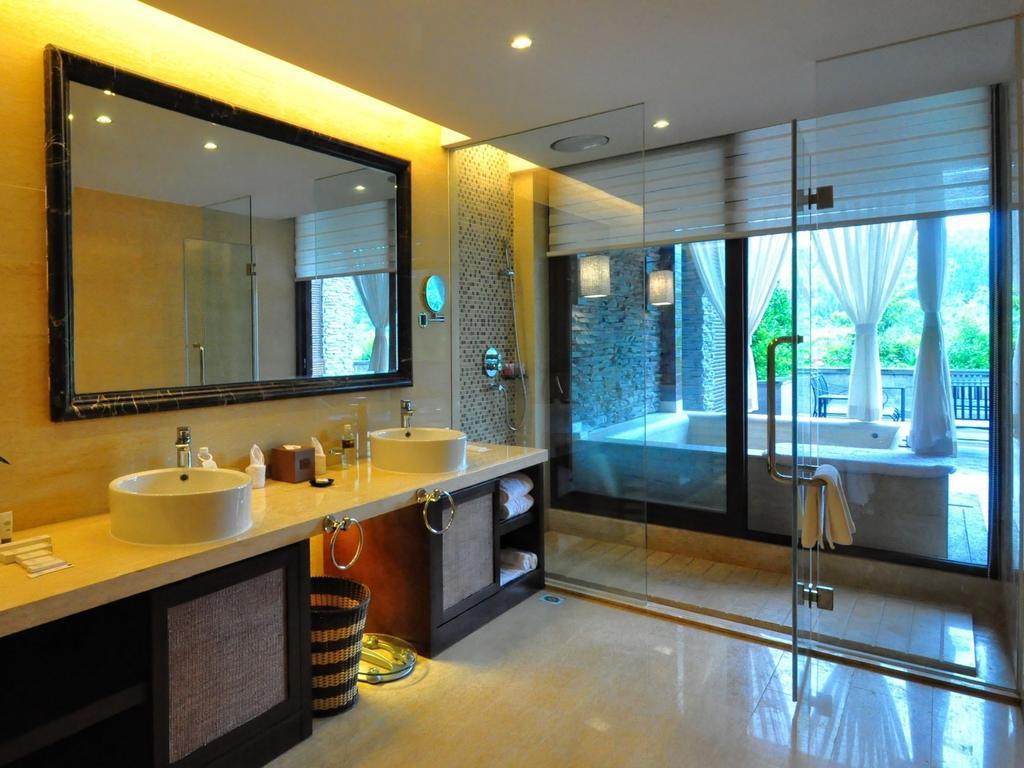 The Tang Hotel Hainan Mount Qixian Baoting Номер фото