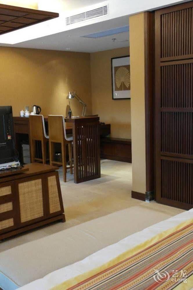 The Tang Hotel Hainan Mount Qixian Baoting Екстер'єр фото